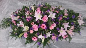 coffin-top-funeral-flowers-doncaster-hydes-florist  